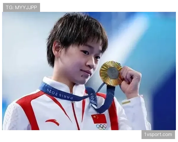 全红婵穿礼服那天像走秀，隔天啃馒头又回学生模式——这反差笑死我